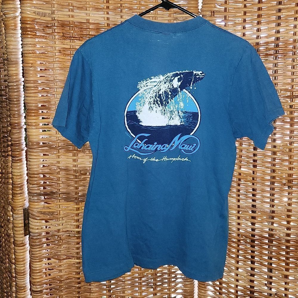 Lahaina Maui Home of the Humpbacks Crazy Shirts T-shirt M
